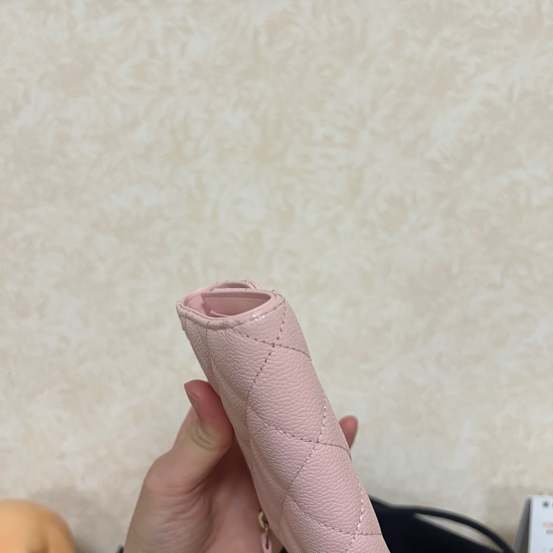 Chanel 粉色荔枝皮銀釦三折短夾AP0231-7