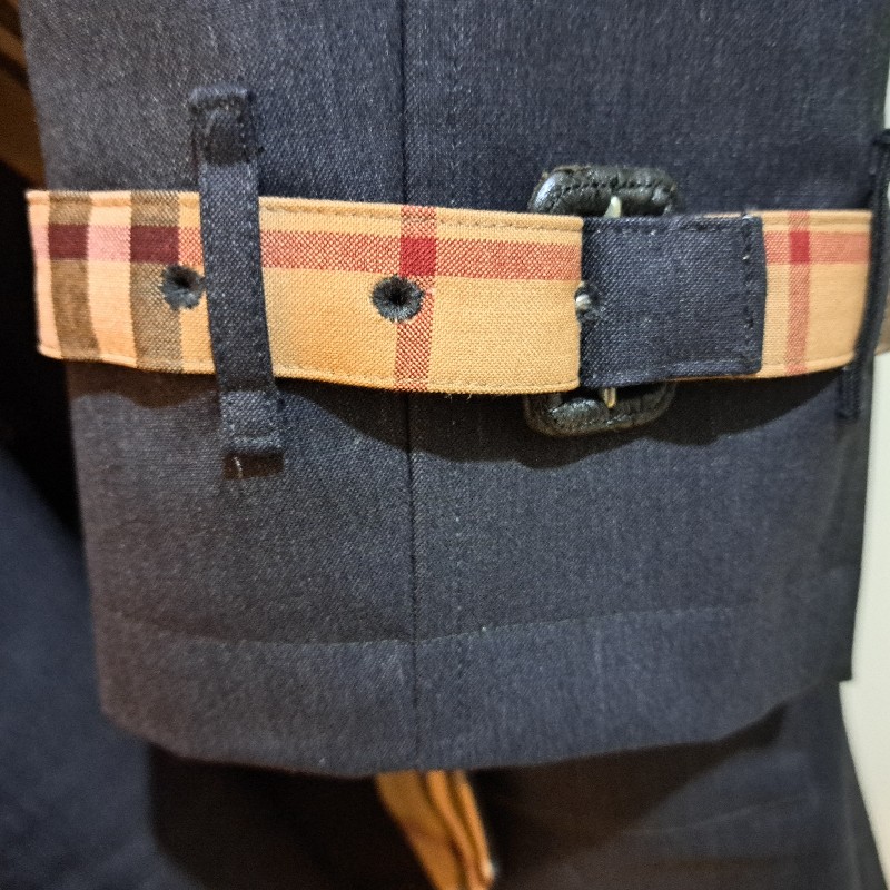 XL/全新未使用/Burberry London /頂級款/男神長版風衣-33