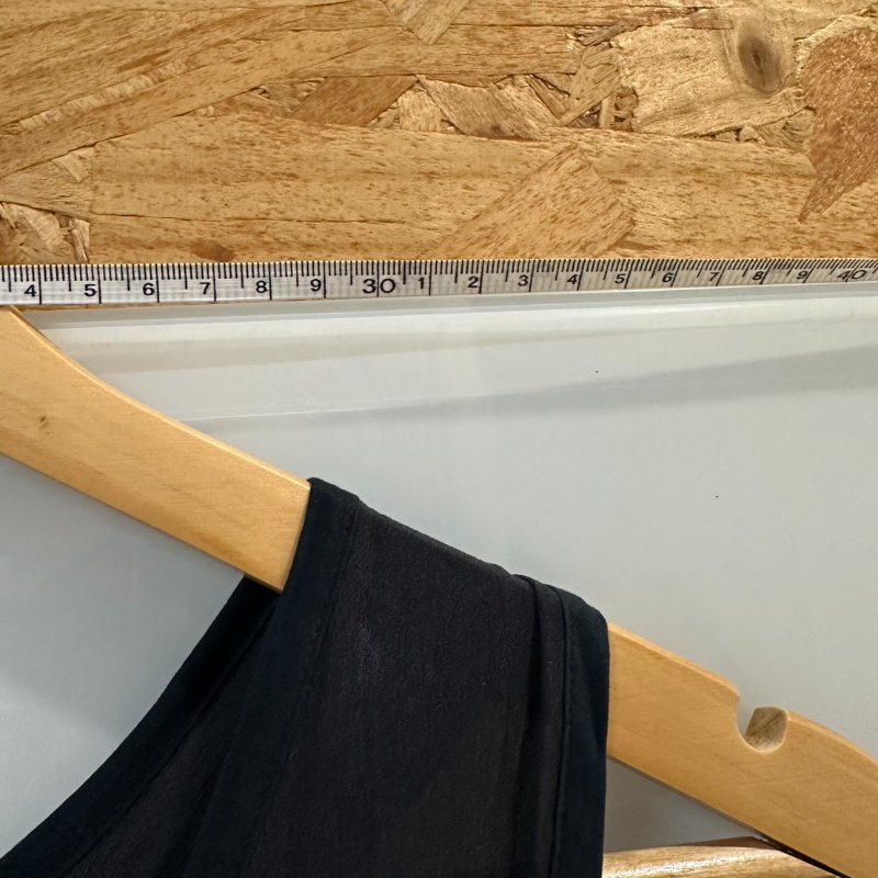 【美收精品】FENDI黑色無袖連身裙 2-738-8