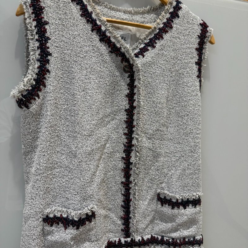 【美收精品】CHANEL灰白亮粉紫邊長裙 2-724-3
