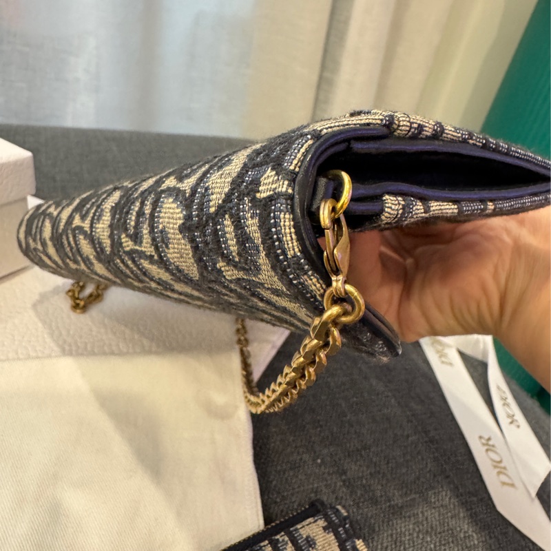 Dior Saddle 小型附鏈帶手拿包斜背包WOC，金屬鏈帶可拆附小扁包-10