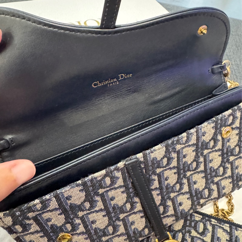 Dior Saddle 小型附鏈帶手拿包斜背包WOC，金屬鏈帶可拆附小扁包-20