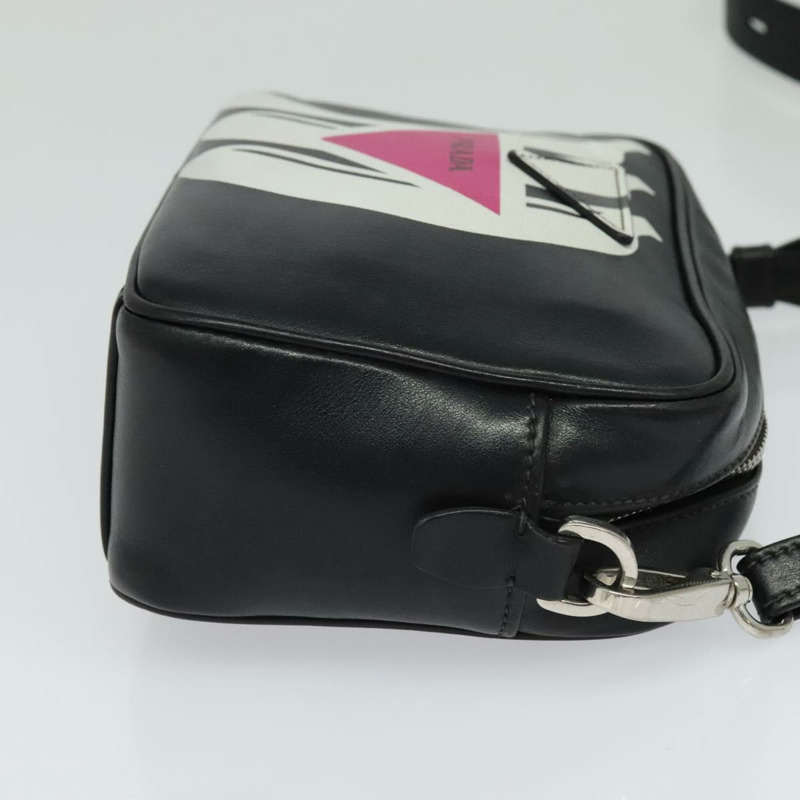【日本直送】PRADA 黑色銀色皮革肩背包 正品 BD1348V-3