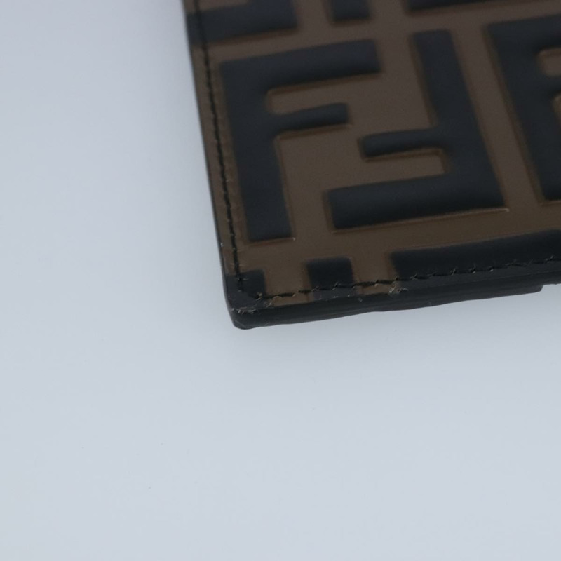 【日本直送】FENDI Zucca 帆布智慧型手機支架 棕黑銀 7AR737 A5TL 正品 97888V-15