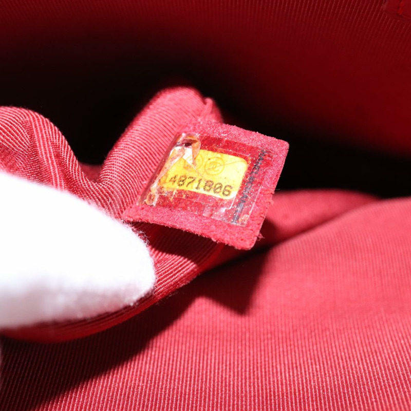 【日本直送】香奈兒 V 字縫線鏈單背包，羊皮，紅色，CC 標誌，貨號 102030A-11