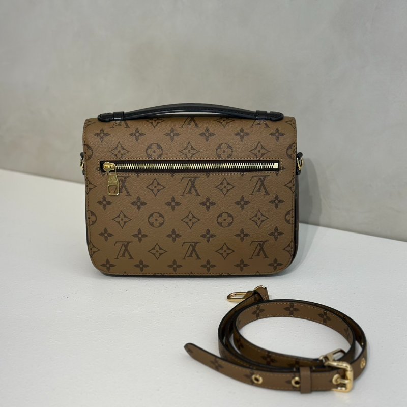 LOUIS VUITTON 拚色老花郵差包-7