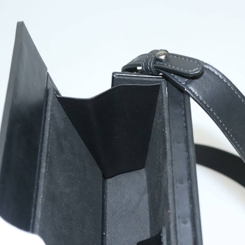 【日本直送】FENDI 盒式單肩包 皮革 黑色 銀色 正品 121070-18