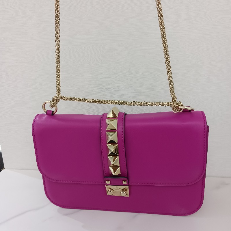 VALENTINO-1