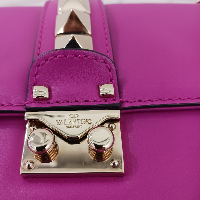 VALENTINO-2