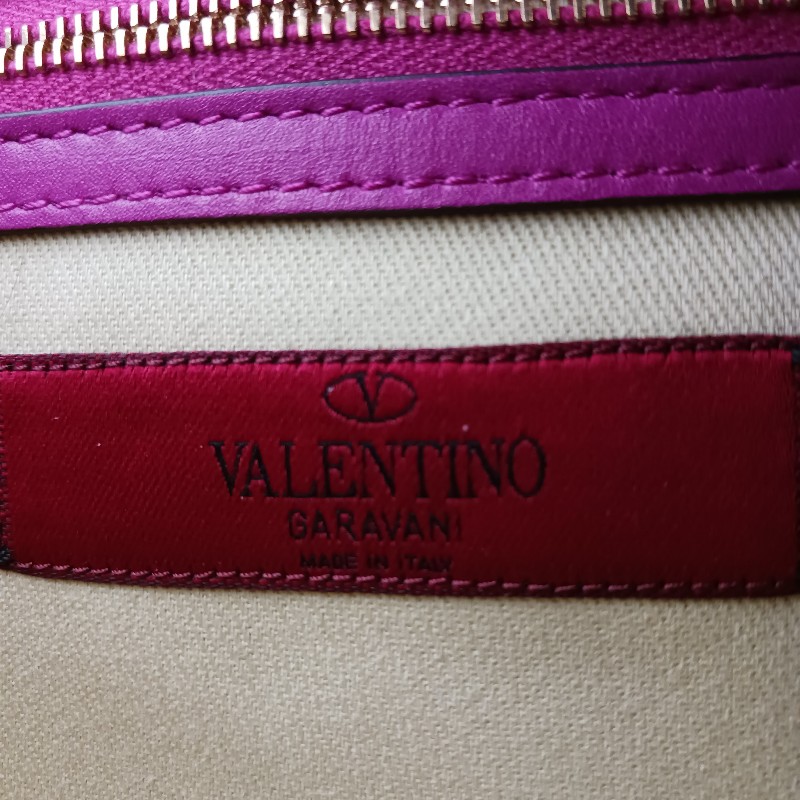 VALENTINO-8