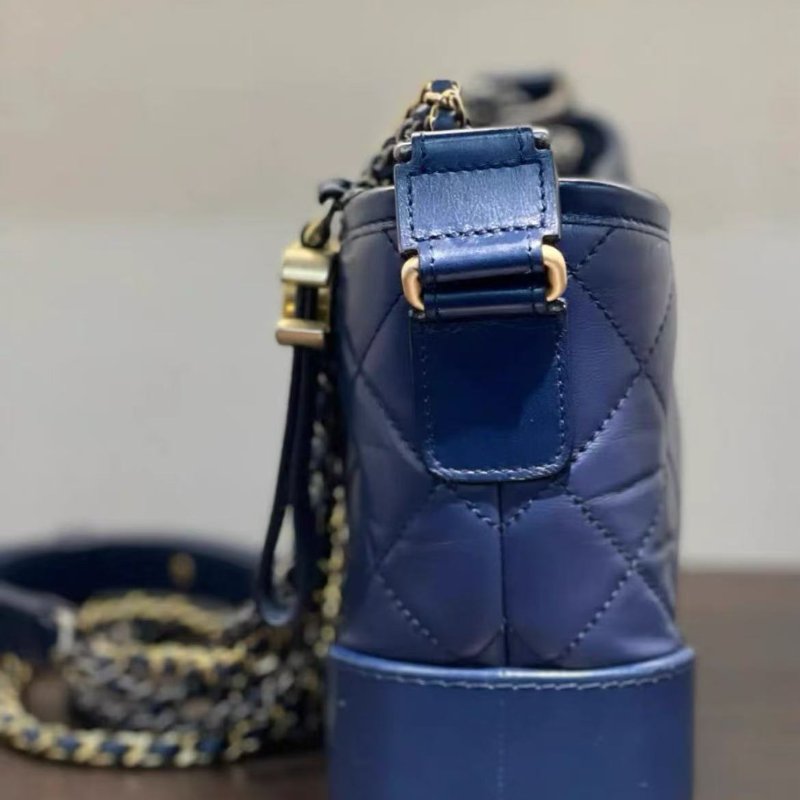 ✨Chanel 流浪藍色小號27*20*8cm 99新 配件塵袋-2