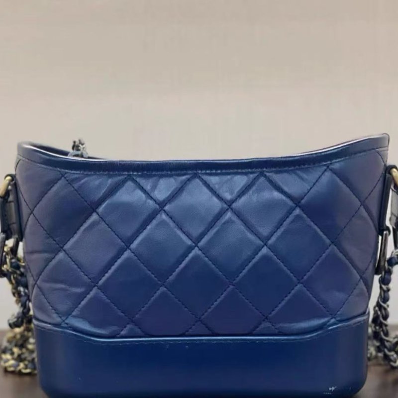 ✨Chanel 流浪藍色小號27*20*8cm 99新 配件塵袋-4