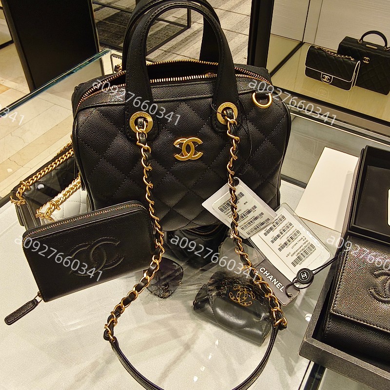 香奈兒 25A荔枝紋小型保齡球包  容量很讚!-1