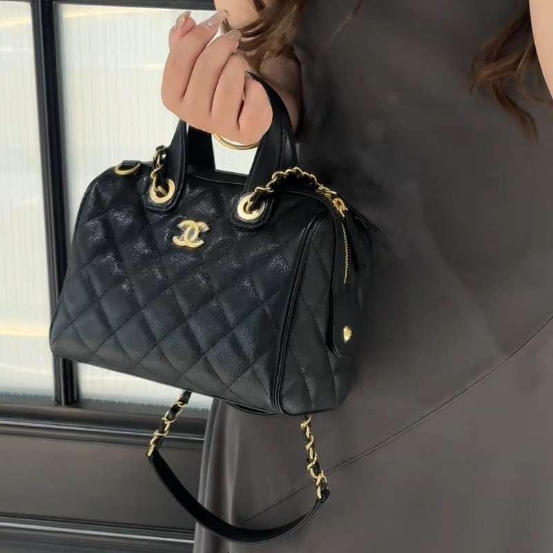 香奈兒 25A荔枝紋小型保齡球包  容量很讚!-7