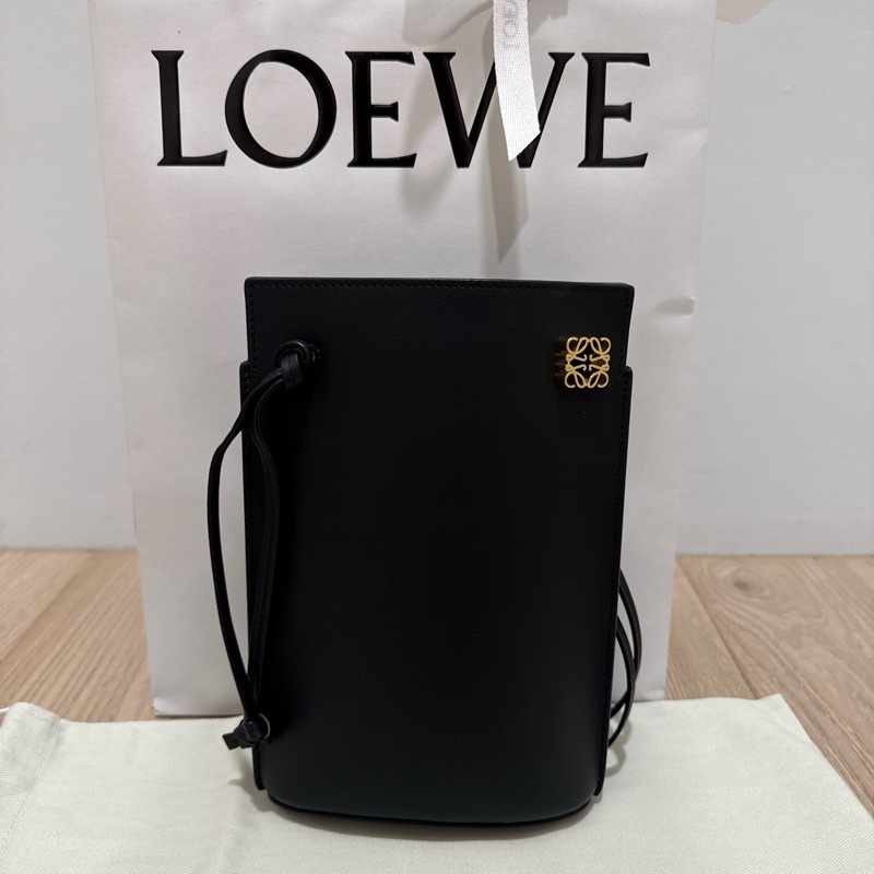 LOEWE Dice pocket 肩背/斜背 兩用小包 黑色 牛皮 骰子包-0