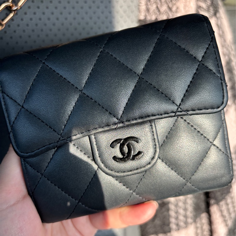 chanel so black 三折短夾-1