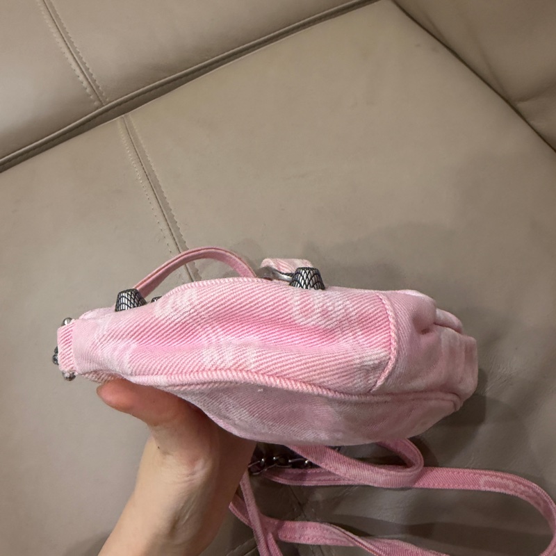 99新🈶️購證❤️ balenciaga #巴黎世家 粉色 #牛仔 #機車包 #月亮包-17