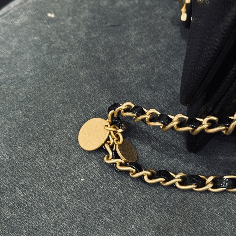 Chanel cf 24k黑金魚子醬口蓋斜挎包 芯片款 近新閒置✨配件齊全🉑送禮-24