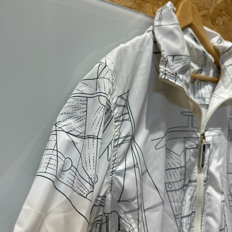 【美收精品】LV 白藍防風外套 2-729-4