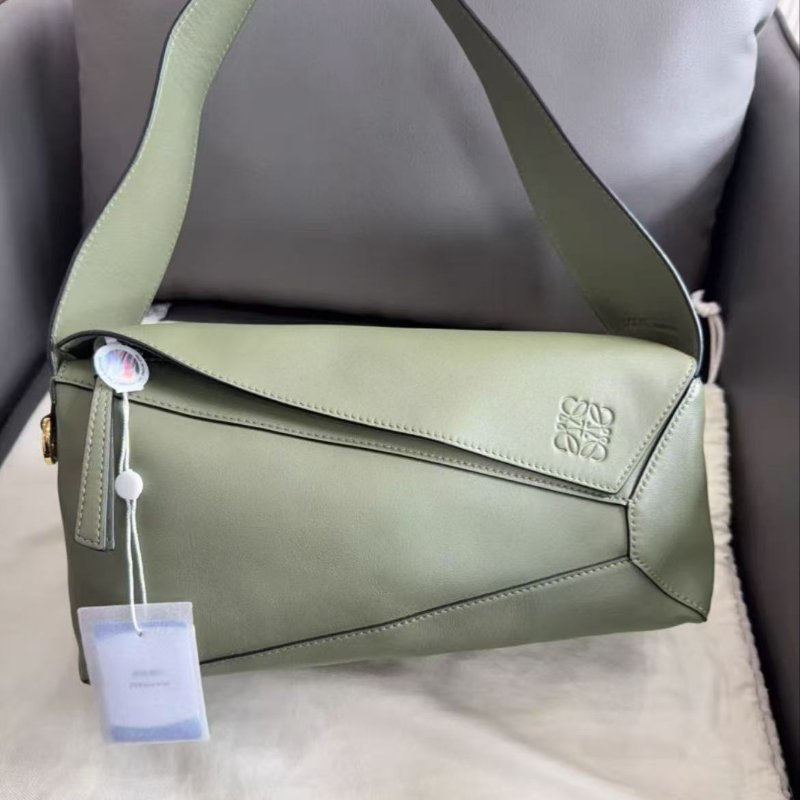 loewe Puzzle Anagram Hobo 腋下包酪梨綠 29x13 全新|配件塵袋-0