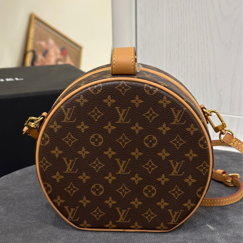 LV Boite Chapeau硬盒圓餅包 芯片款 99新五金帶膜🔥高工價硬盒🉑手挽/斜背-15