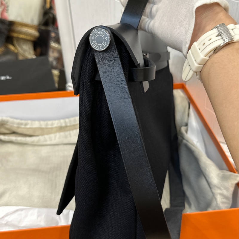 🈶台灣購證 #近新w刻全配 愛馬仕黑銀herbag39郵差斜挎包🔥全網最低🔥-13