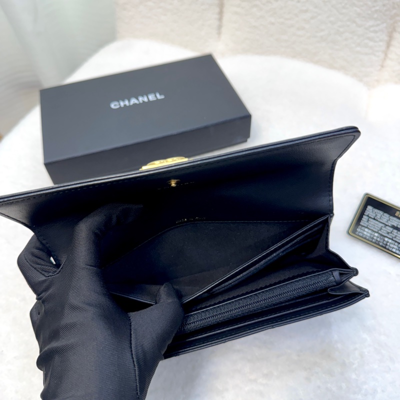 Chanel香奈兒黑金羊皮Boy菱格紋下蓋長夾12卡長夾A80286-6