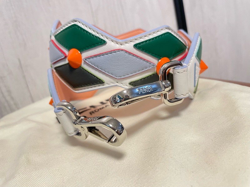 Fendi Strap You銀扣拼色卯釘肩揹帶-3