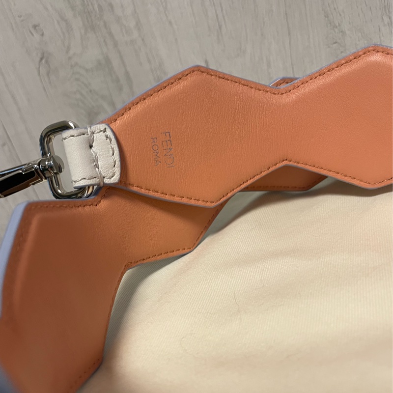 Fendi Strap You銀扣拼色卯釘肩揹帶-4