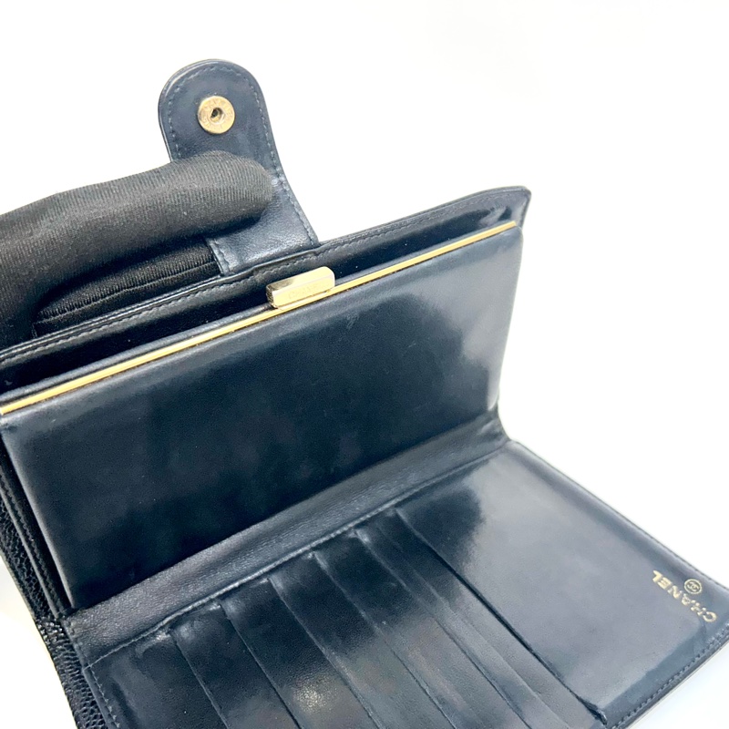 CHANEL黑金荔枝牛皮vintage蝴蝶釦開長夾A13498-7