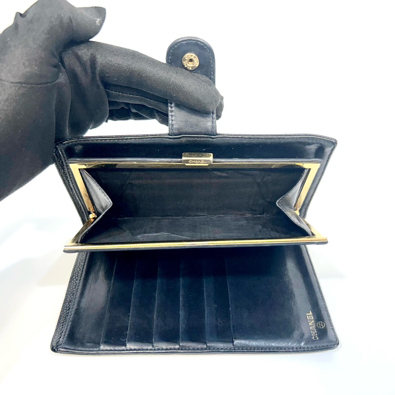 CHANEL黑金荔枝牛皮vintage蝴蝶釦開長夾A13498-8