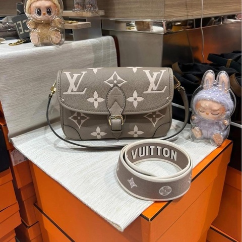 Lv DIANE EMPREINTE M46583 牛皮