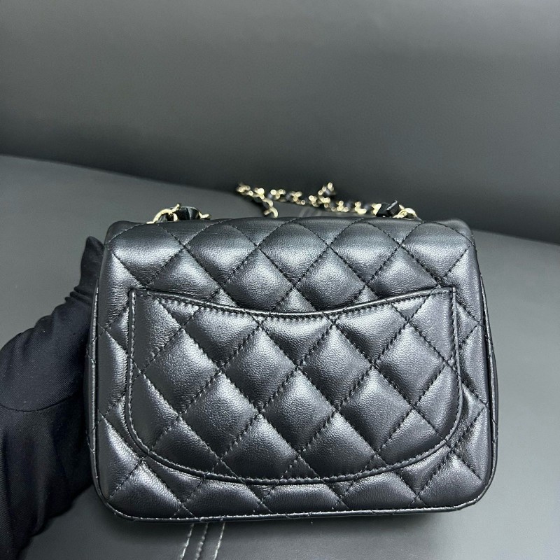Chanel classic flap square-2