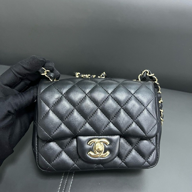 Chanel classic flap square-5