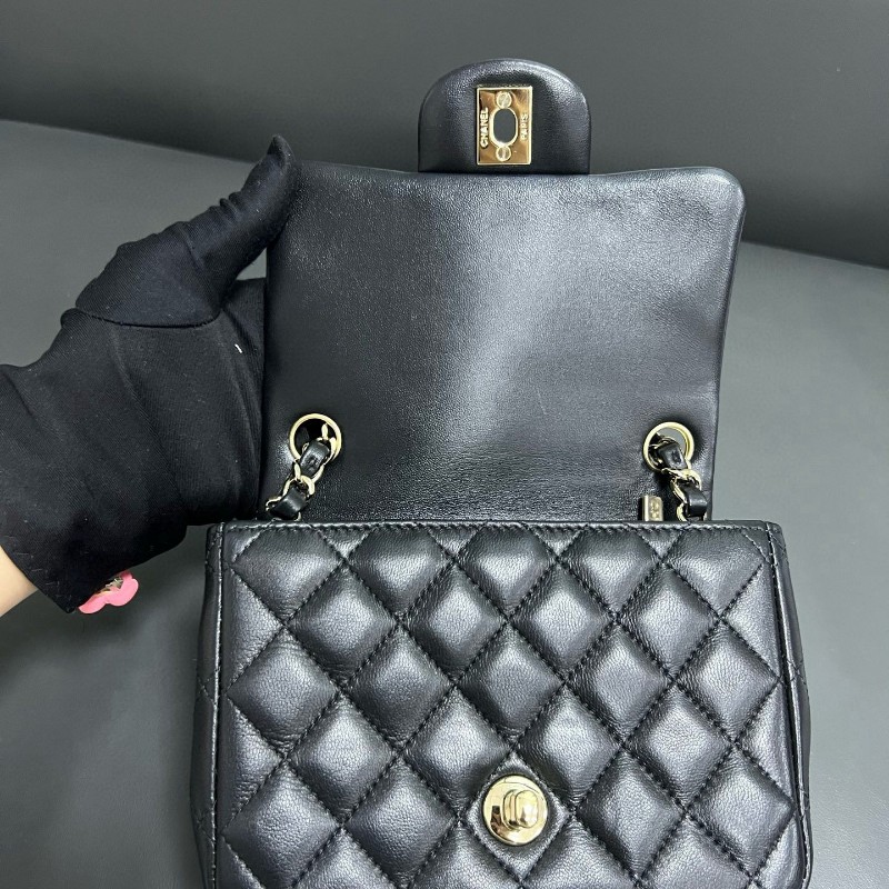 Chanel classic flap square-17