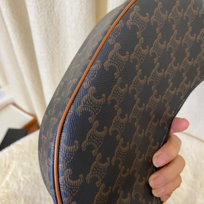 Celine 老花ava 腋下包-6