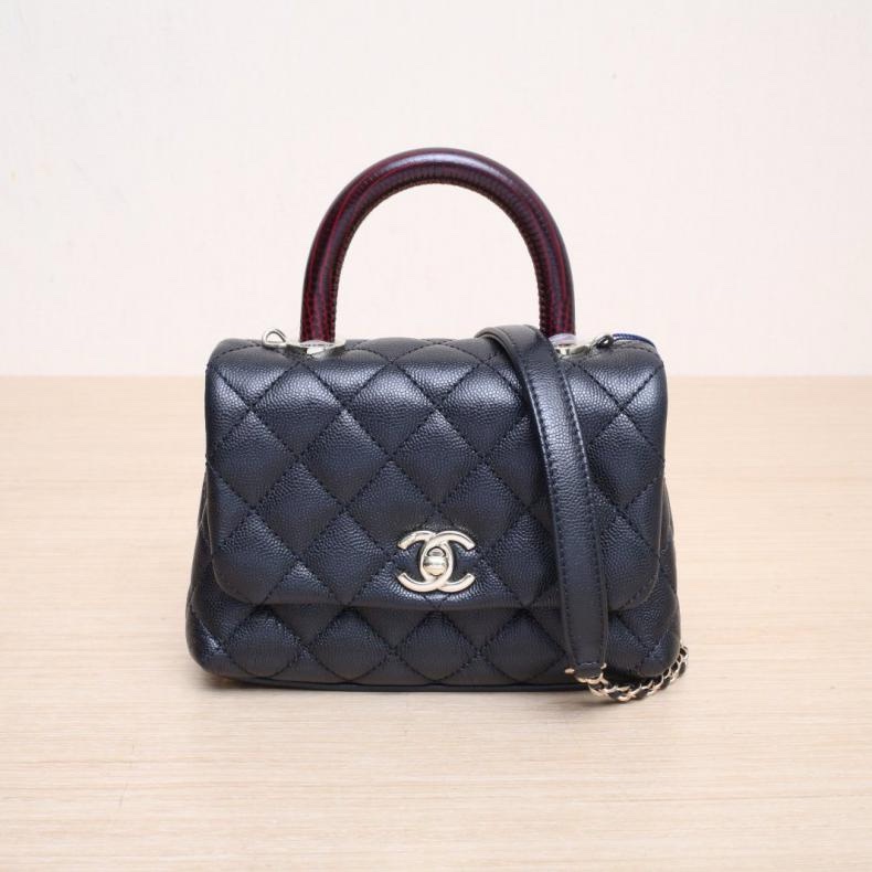 CHANEL(香奈兒) Coco Handle Mini 19cm 黑色 荔枝 31開 銀扣 蜥蜴壓紋手柄-0