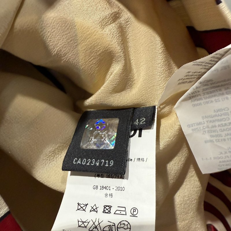【美收精品】Fendi紅白條紋短裙 2-703-9