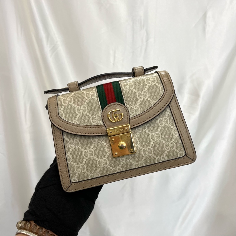 GUCCI燕麥奶老花金扣金鍊包-1