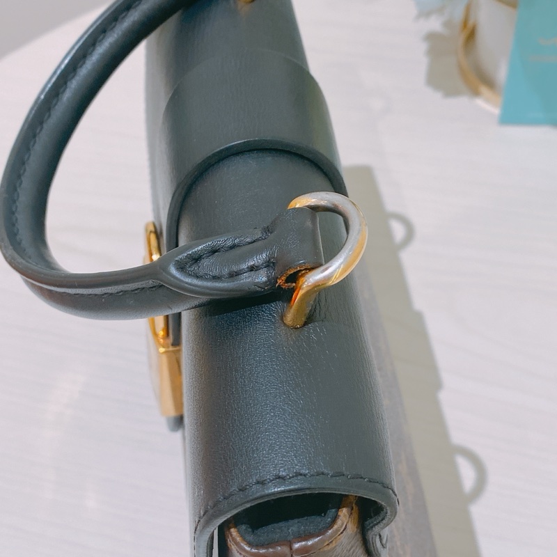 TK1687 LOUIS VUITTON 路易威登迷你經典花紋鎖頭兩用包包LOCKY BB MONOGRAM CANVAS-15
