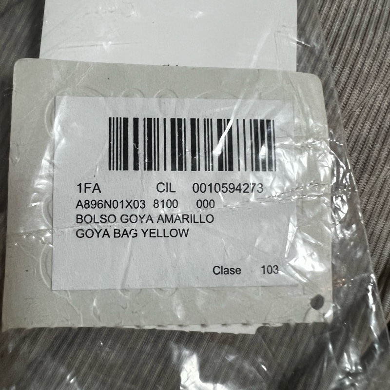 Loewe Goya小號 黃色使用幾次(肩帶正常使用痕跡、稍有小磨)-33