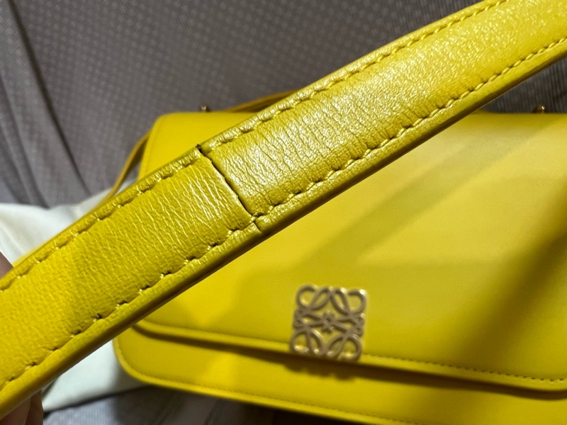 Loewe Goya小號 黃色使用幾次(肩帶正常使用痕跡、稍有小磨)-42