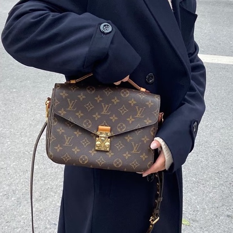 路易威登郵差包LV 原花Pochette Métis 信封下蓋郵差包M44875