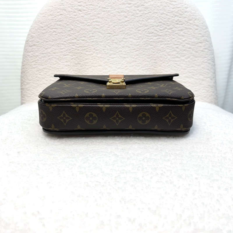 路易威登郵差包LV 原花Pochette Métis 信封下蓋郵差包M44875-5