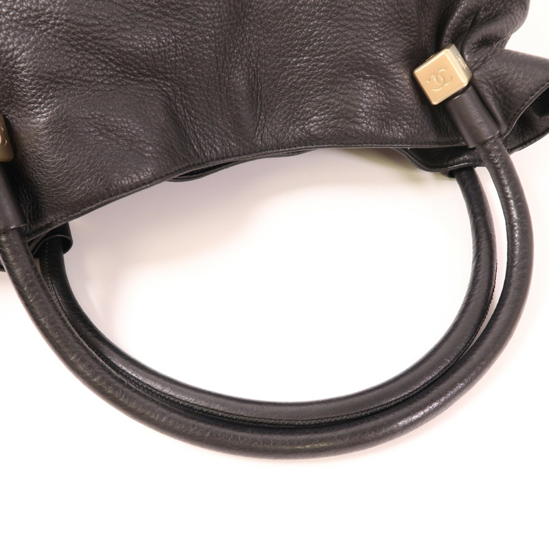 CHANEL 牛皮皮革Shoulder Bag金扣肩背袋-4