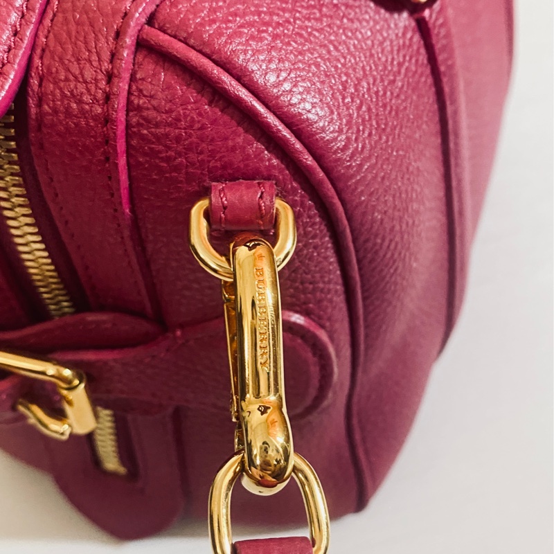 近全新 👜 BURBERRY ✨ 覆盆莓粉 小牛皮肩背包-4