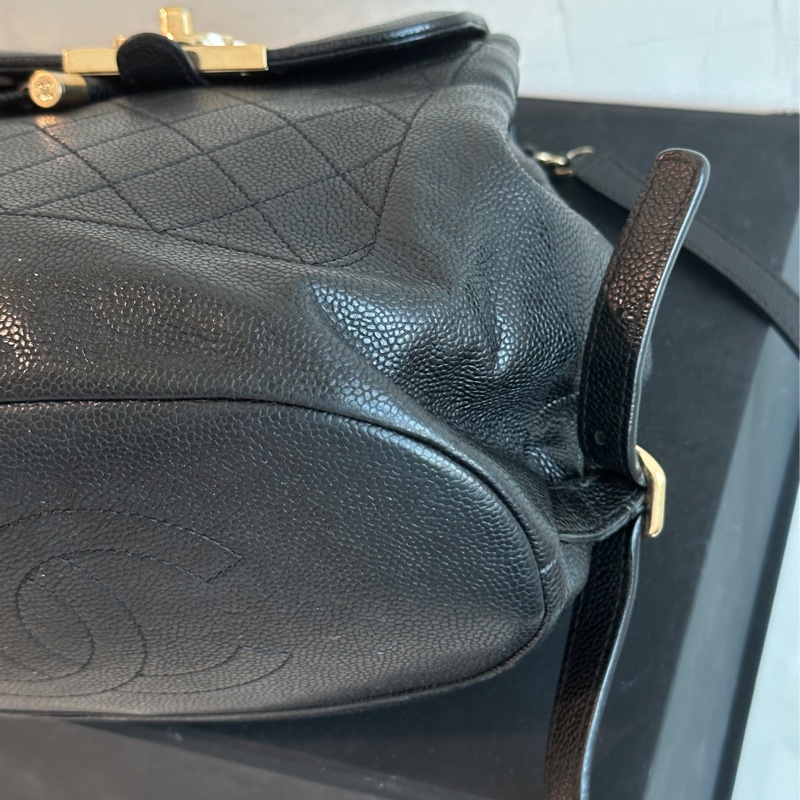 Chanel黑金荔枝牛皮琺瑯扣雙肩後背包 全配🈶購證 98新閒置品🉑肩背-15