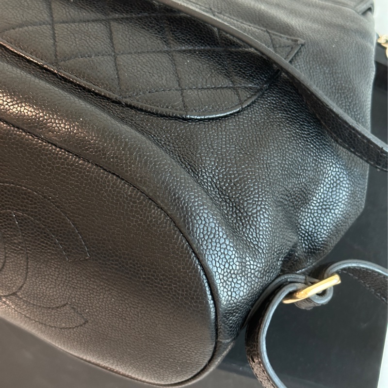 Chanel黑金荔枝牛皮琺瑯扣雙肩後背包 全配🈶購證 98新閒置品🉑肩背-17