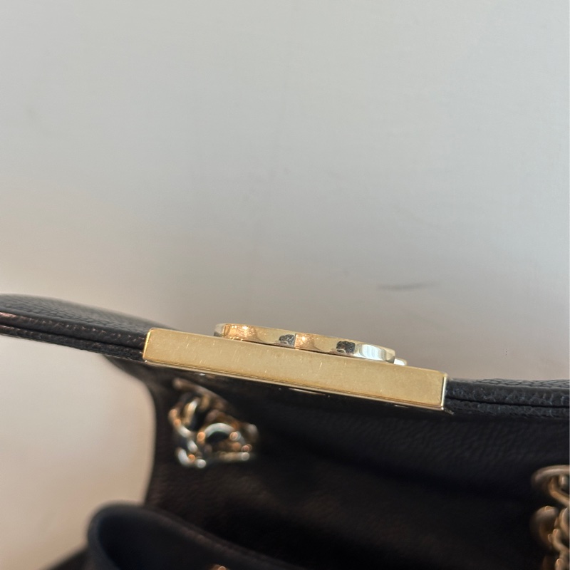 Chanel黑金荔枝牛皮琺瑯扣雙肩後背包 全配🈶購證 98新閒置品🉑肩背-23