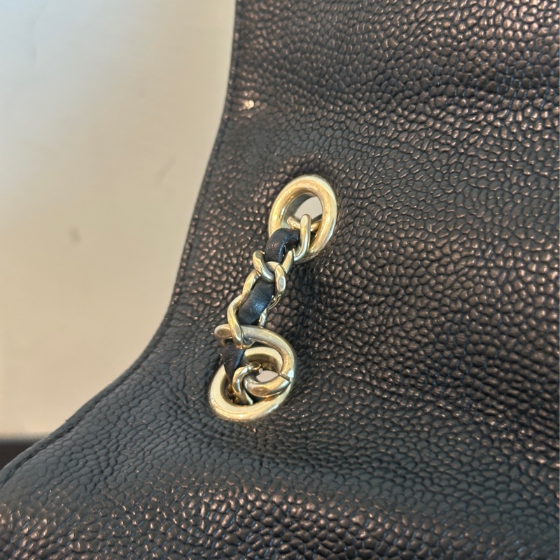 Chanel黑金荔枝牛皮琺瑯扣雙肩後背包 全配🈶購證 98新閒置品🉑肩背-26